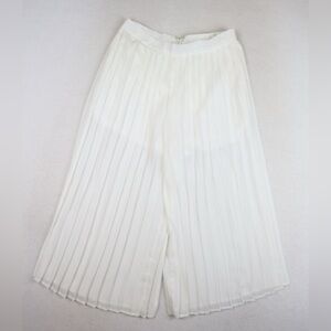 Elegant Bright White Pleated Culotte Pant